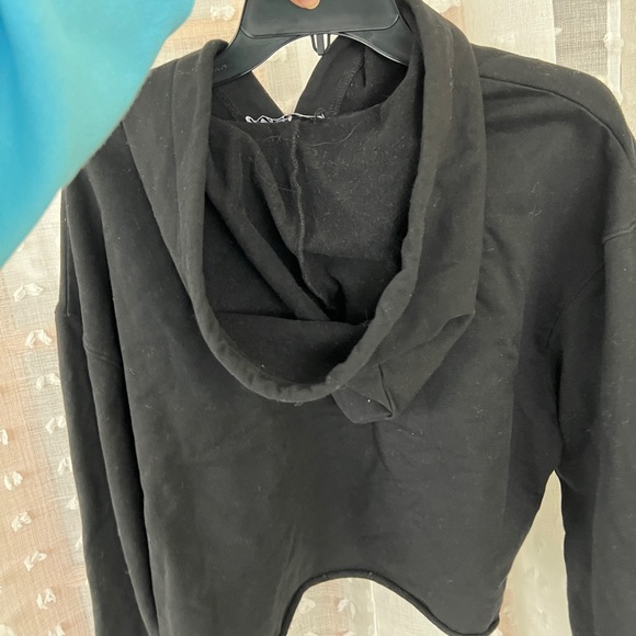 Black cropped hoodie by I.AM.GIA - Picture 4 of 5